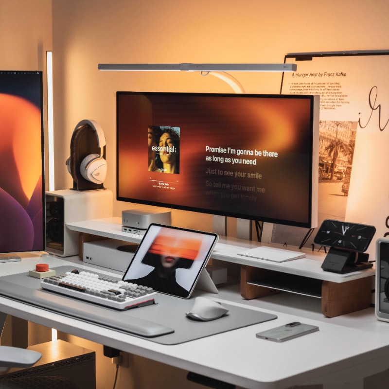 Desk Setup With Laptop And Monitor - Supporto per monitor moderno Supporto per