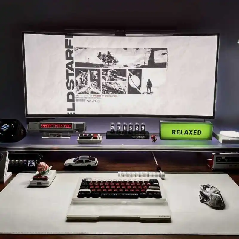 Supporto per monitor in allumi - Desk Setup With Laptop And Monitor recensione e prezzo